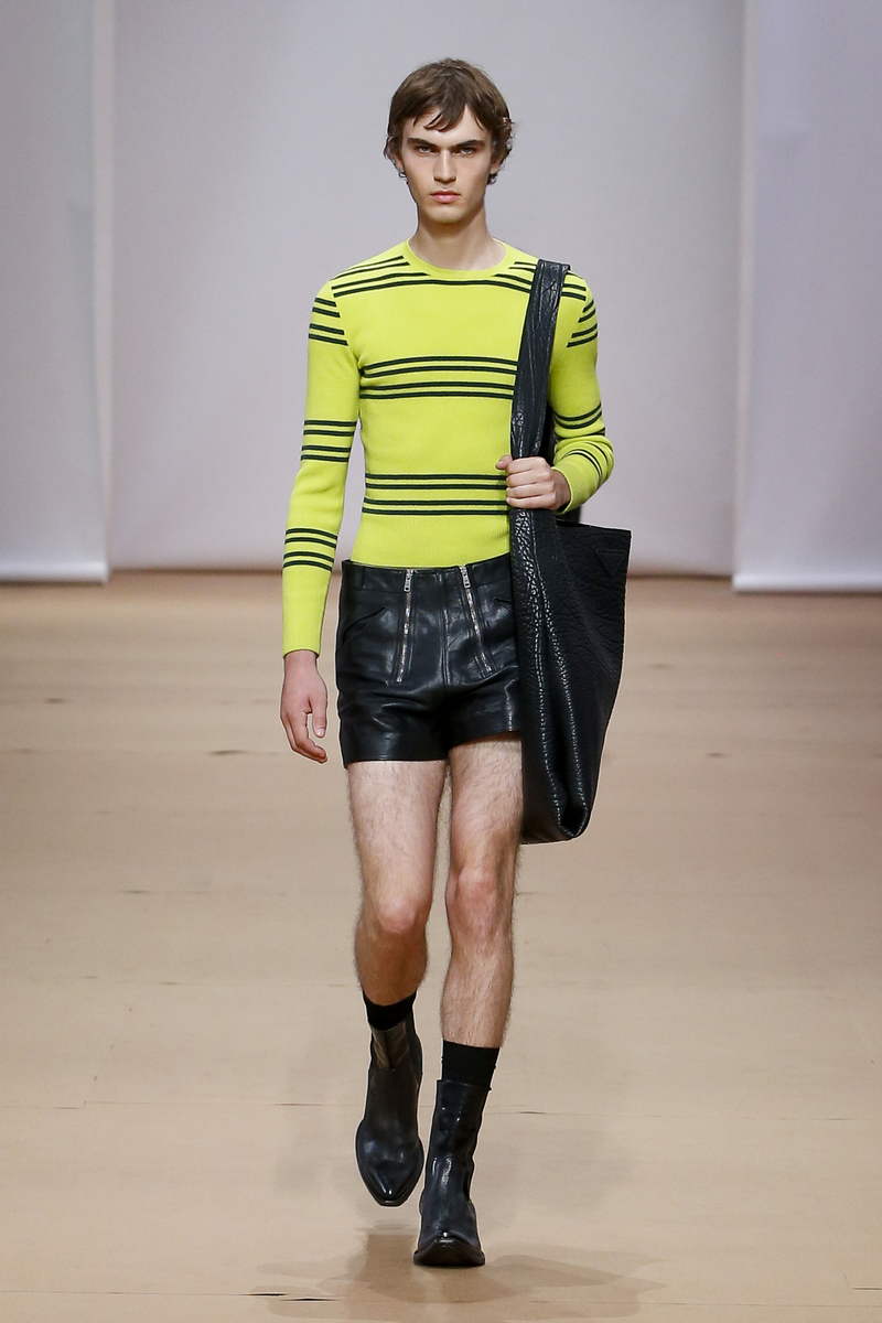 Herenmode trends zomer 2023 - Foto Prada