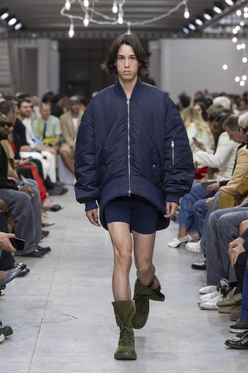 JW Anderson man lente zomer 2025 - Photo courtesy of JW Anderson