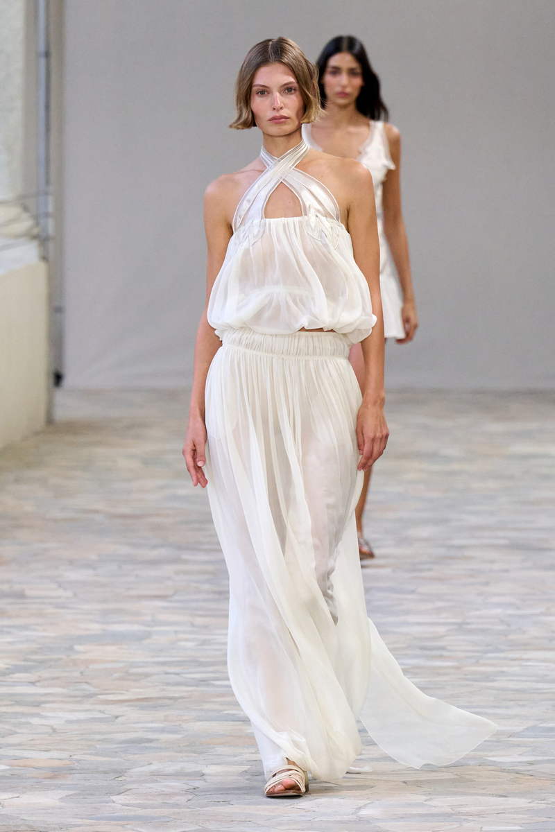 Alberta Ferretti lente zomer 2025 - Photo courtesy of Alberta Ferretti