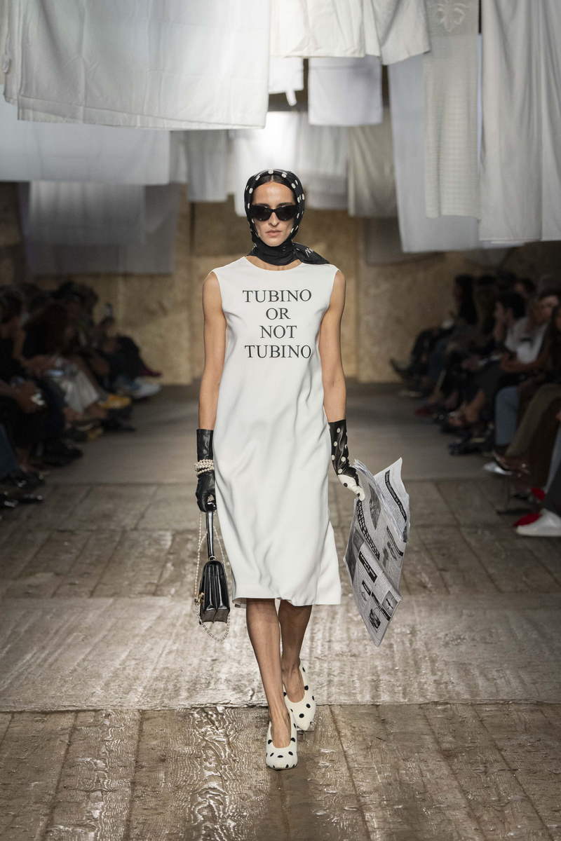 Moschino lente zomer 2025 - Photo courtesy of Moschino