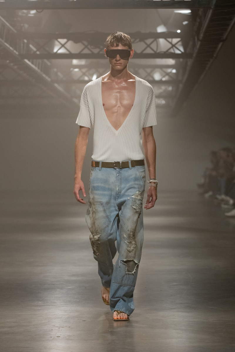 MM6 Maison Margiela lente zomer 2025 - Photo courtesy of MM6 Maison Margiela